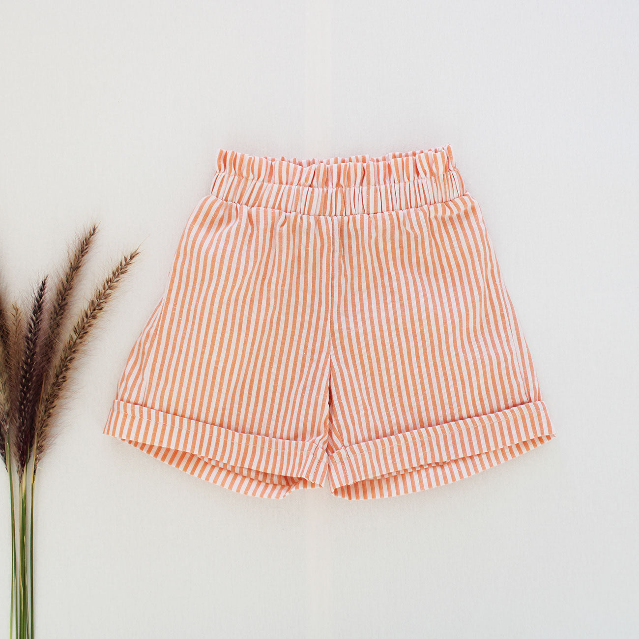 Girls coral shorts discount