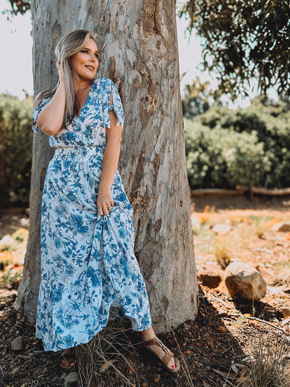 Womens Knotted Short sleeve Maxi Tier Dress - The Prayer