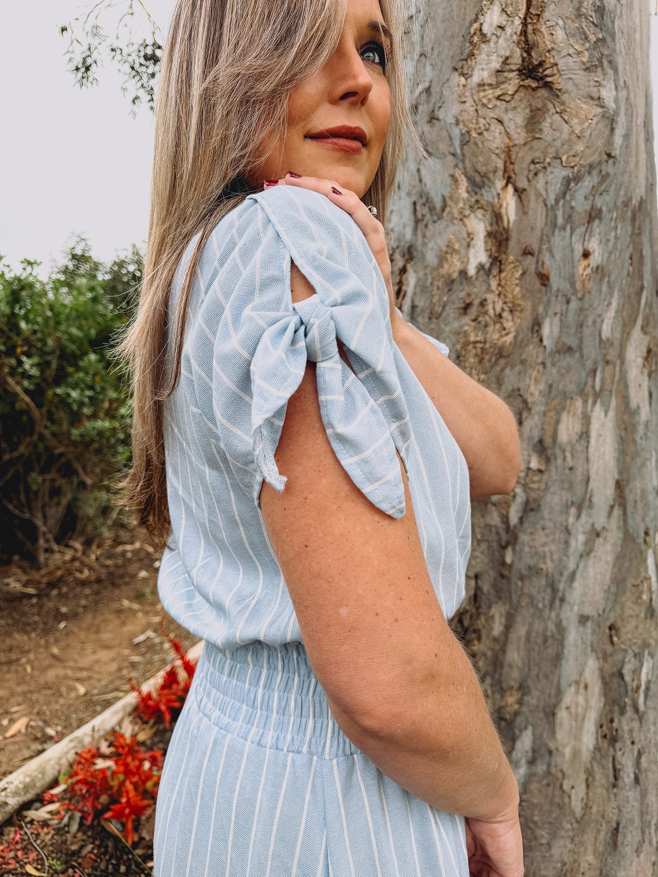 Womens Knotted Short sleeve Maxi Tier Dress - Resort Blue/White