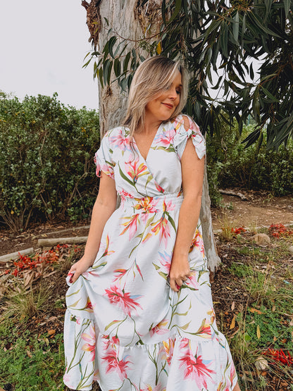 Womens Knotted Short sleeve Maxi Tier Dress - Powder Blue Fields