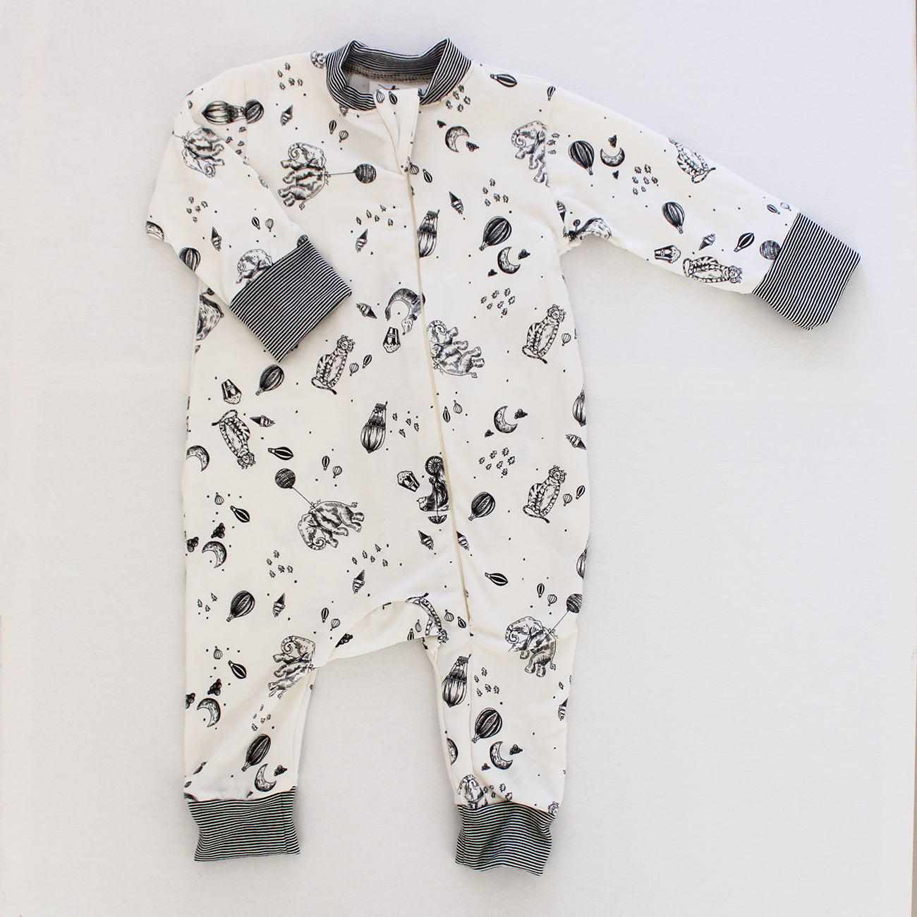 Long sleeve Zipper Onesie - Monochrome Circus