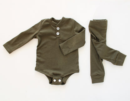 Long sleeve Onesie - Olive Branch (accessories sold separately)